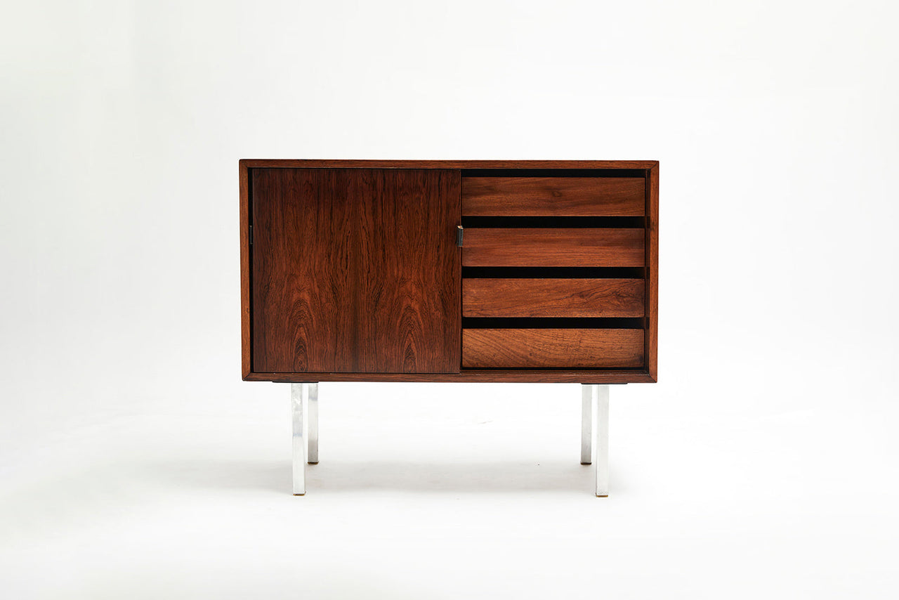 Cabinet with Three Drawers by Forma Moveis, 1965 - Lot 104