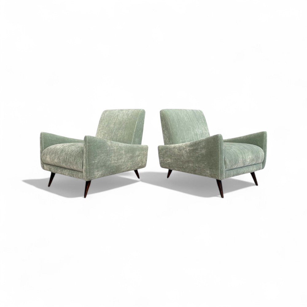 Pair of Armchairs in Hardwood & Velvet,  Att. to Jorge Zalszupin, 1960s - Lot 570A