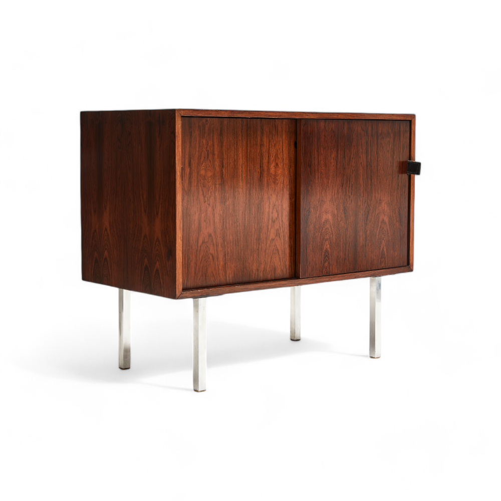 Cabinet in Rosewood with Drawers, Forma, 1965 - Lot 104