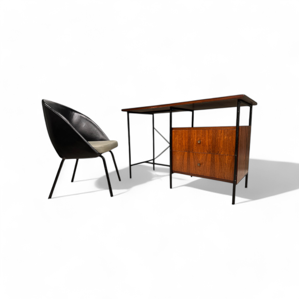 Desk with Armchair, Geraldo de Barros for Unilabor, 1950s - Lot 400-592