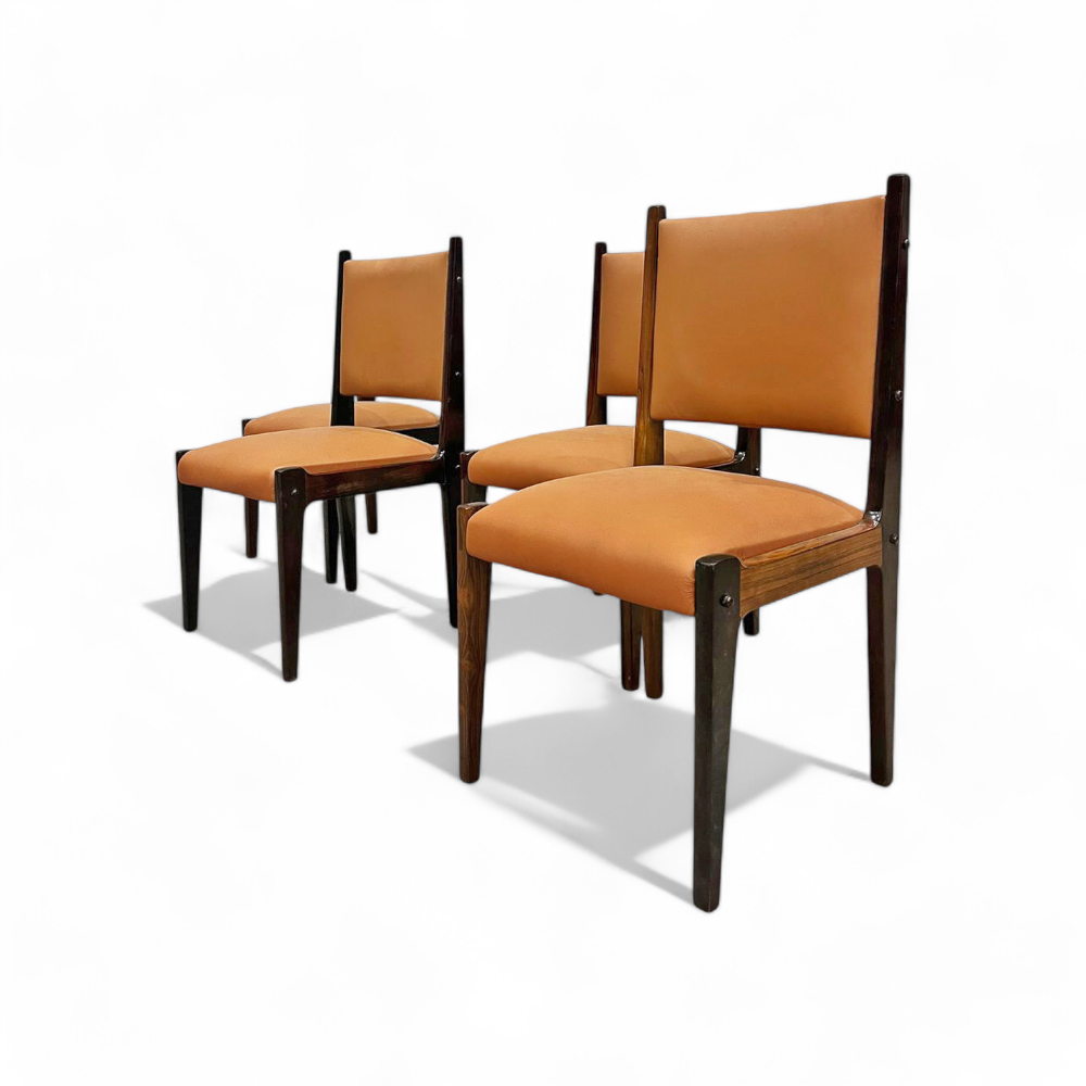 Set of 4 Dining Chairs in Rosewood & Leather, Sergio Rodrigues for Bloch, 1960s -  Lot 291