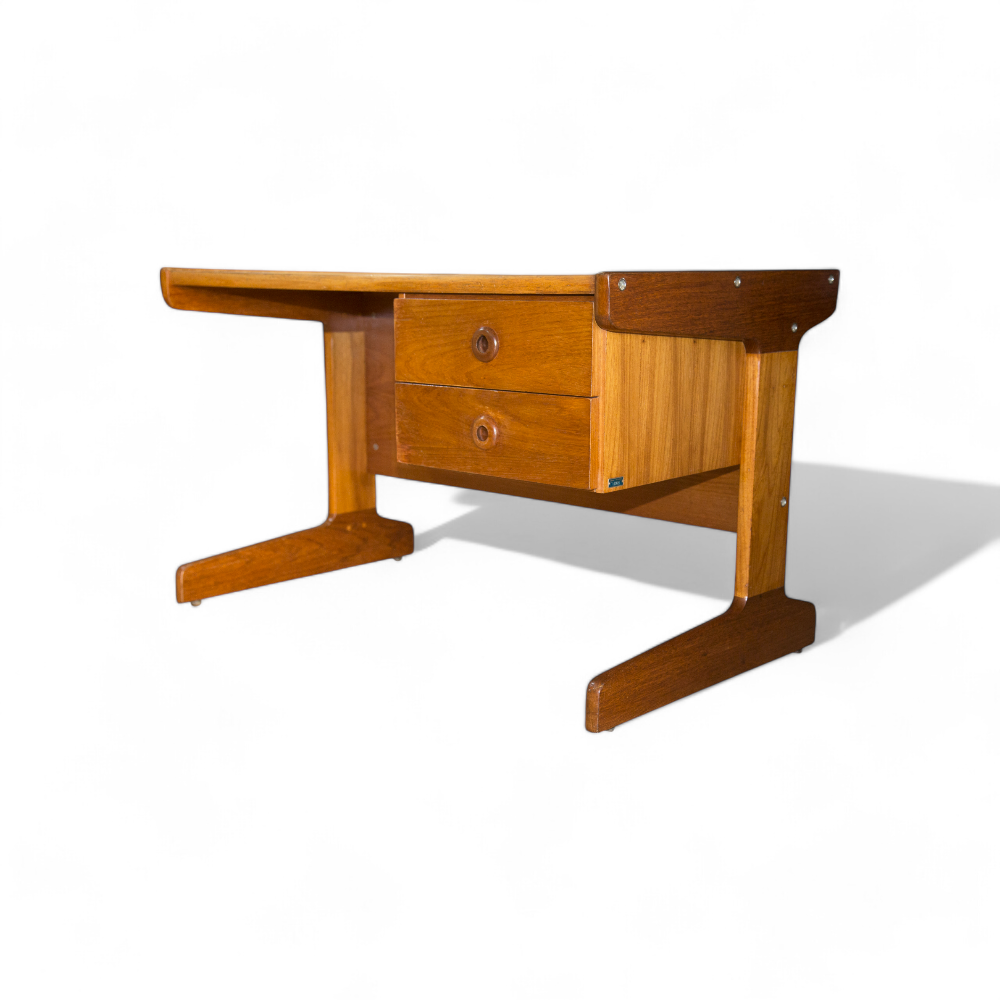 Desk in Cherry wood, Geraldo de Barros for Hobjeto, 1970s - Lot 148