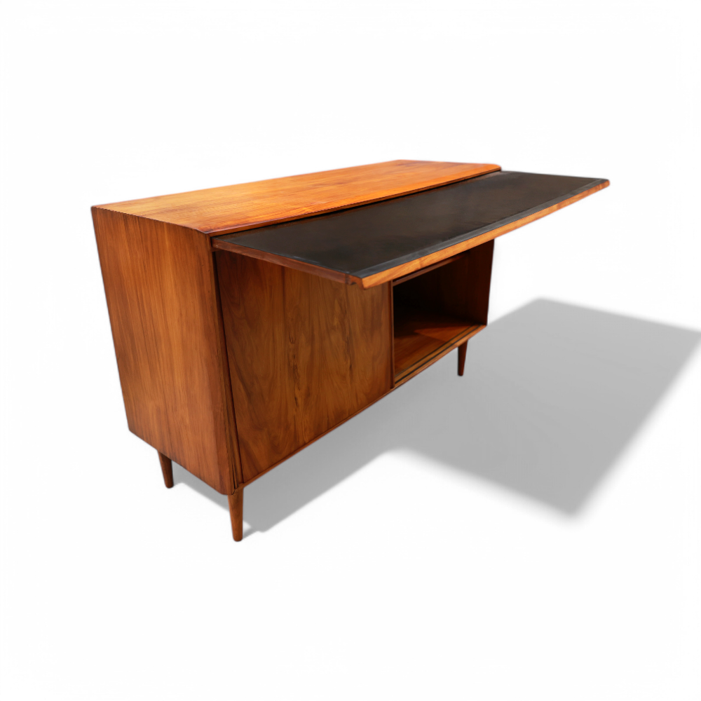 Sideboard in Caviuna wood, Carlo Hauner & Martin Eisler, 1950s - Lot 396