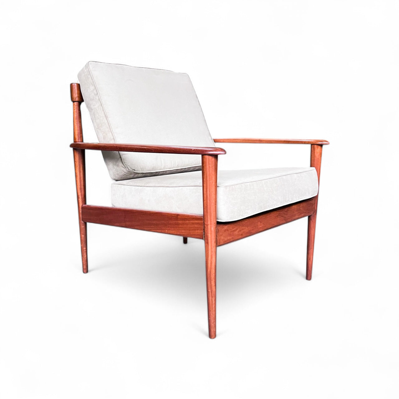 Grete Jalk Armchair in Caviuna Wood & Fabric, Rino Levi, 1960s - Lot 491C