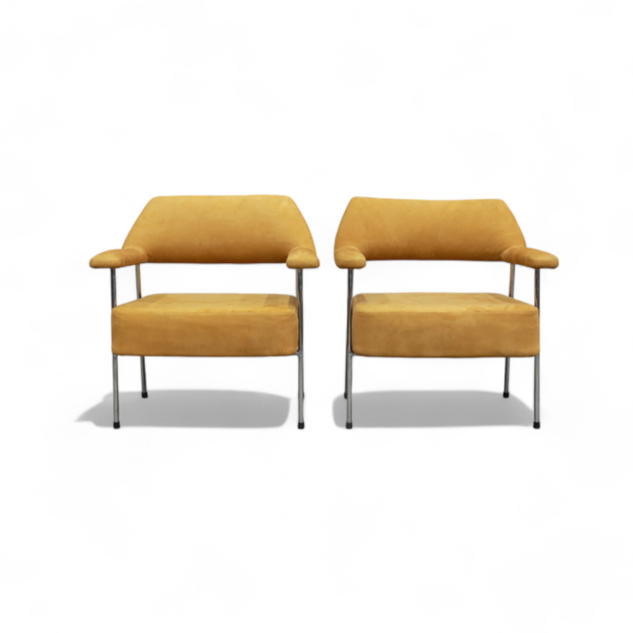 Pair of Armchairs in Metal & Suede by Joaquim Tenreiro, c. 1950 - Lot 322