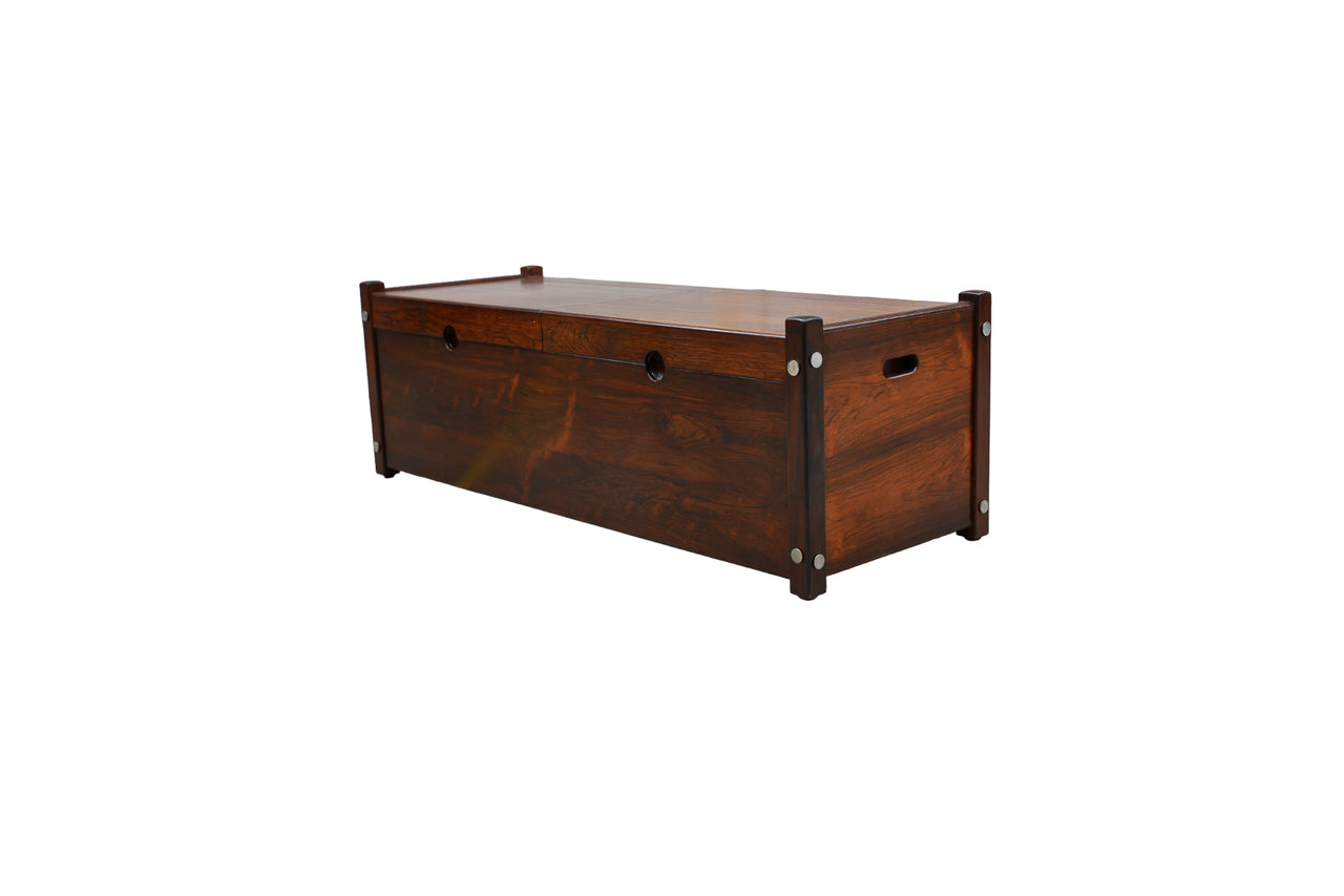 “Sabara” Trunk in Hardwood by Sergio Rodrigues, c. 1965 - Lot 330