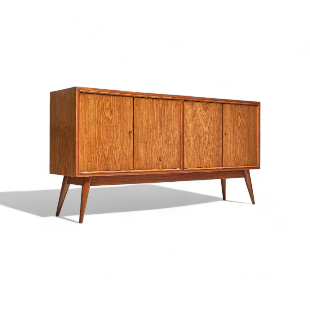 Credenza by Joaquim Tenreiro for Laubitch & Hirth, 1942 - Lot 41