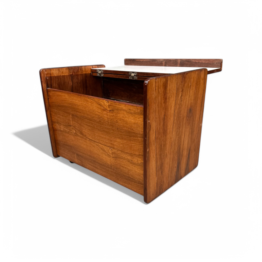 Bar Cart in Rosewood, Sergio Rodrigues, 1960s  - Lot 375