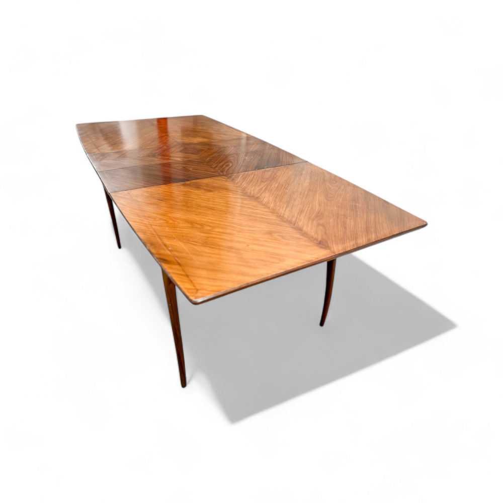 Extendible Dining Table in Caviuna Hardwood, Unknown, 1960s - Lot 151