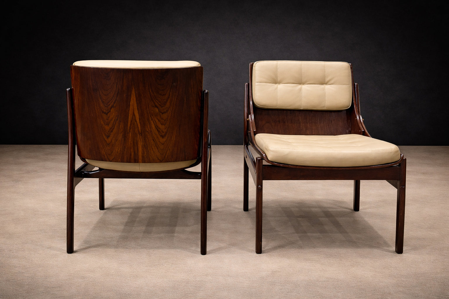 文学・小説 chair Brazilian Modern Set of Five Rosewood & Leather Dining Chairs