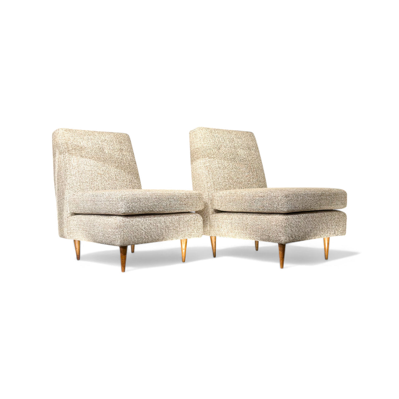 Pair of "L" Armchairs in Hardwood & Fabric, Joaquim Tenreiro, 1958 - Lot 28