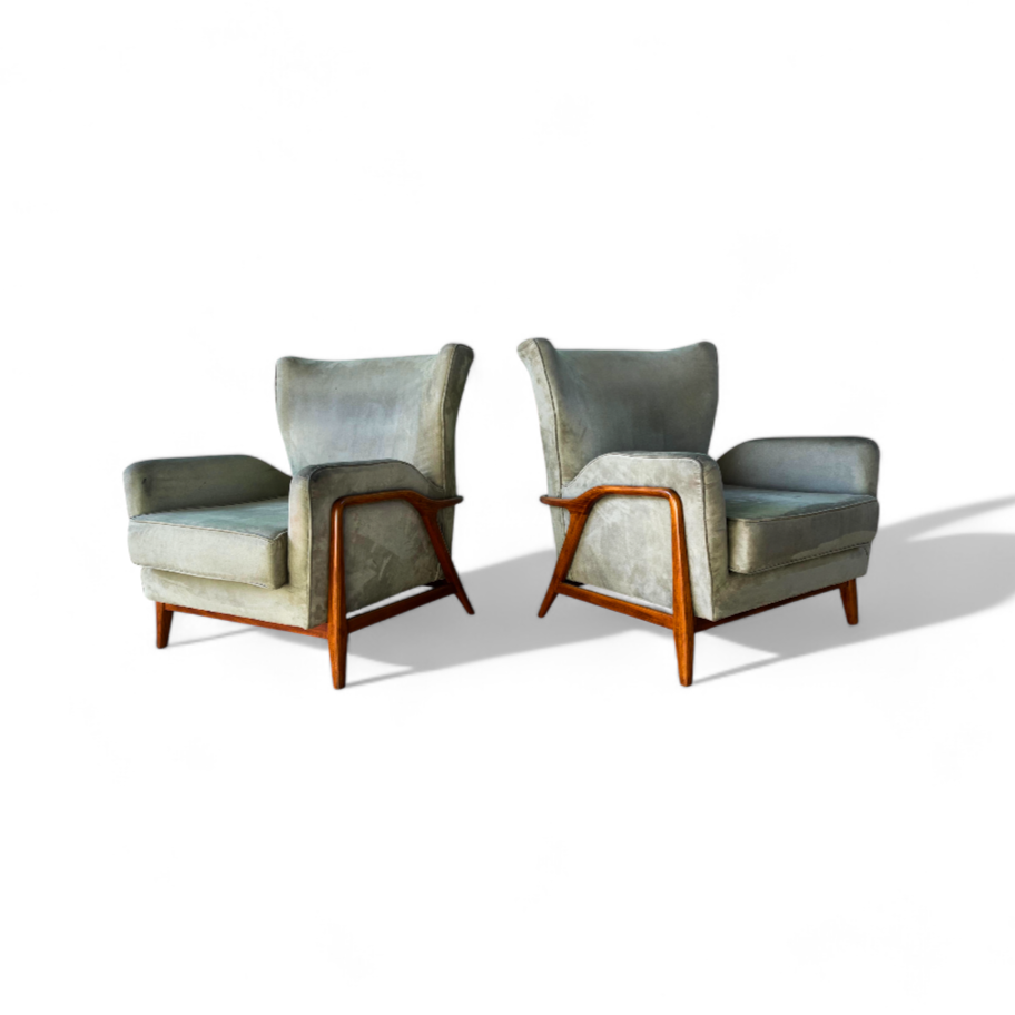 Armchairs in Hardwood & Leather by Giuseppe Scapinelli, c. 1950 – Lot 630