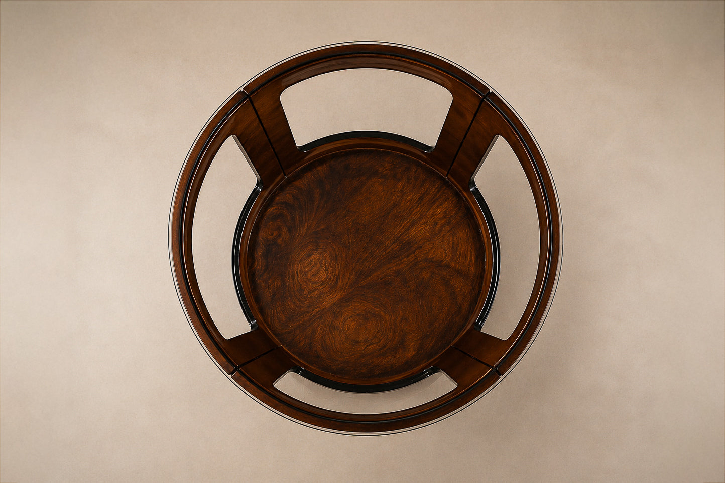 Unknown or less known designers – Found Collectibles