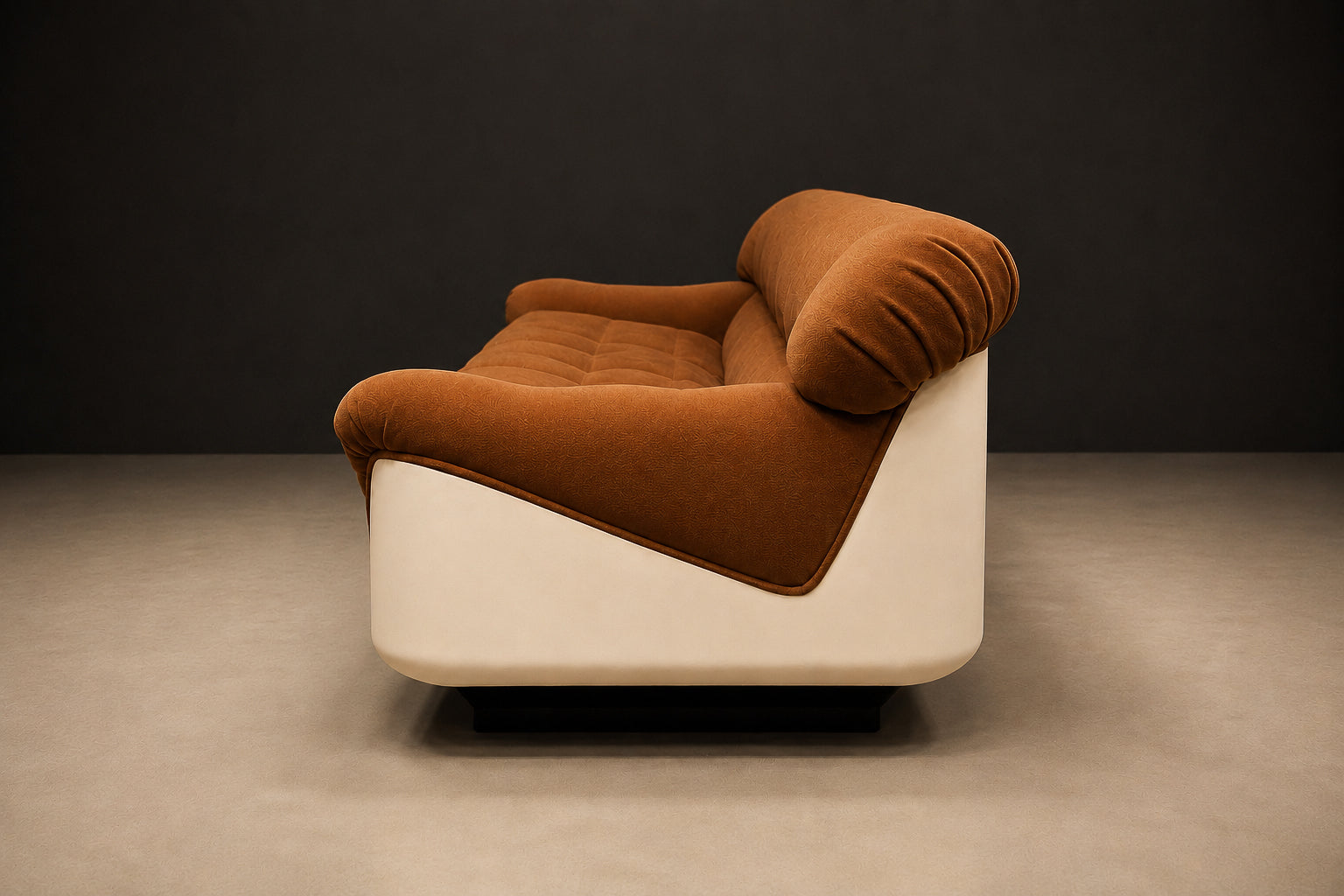 Brazilian Modern “VIP” Sofa in Fiberglass & Mohair by Jorge