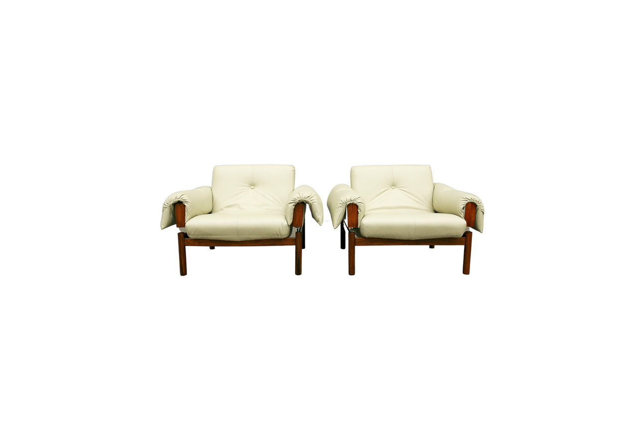 Pair of “MP-13” Armchairs by Percival Lafer, 1967- Lot 62