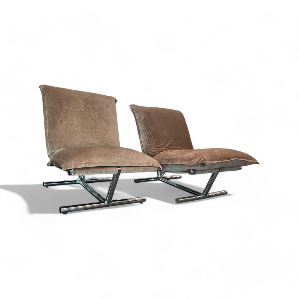 Pair of Lounge Chairs in Velvet & Metal, Novo Rumo, 1970s - Lot 127-509