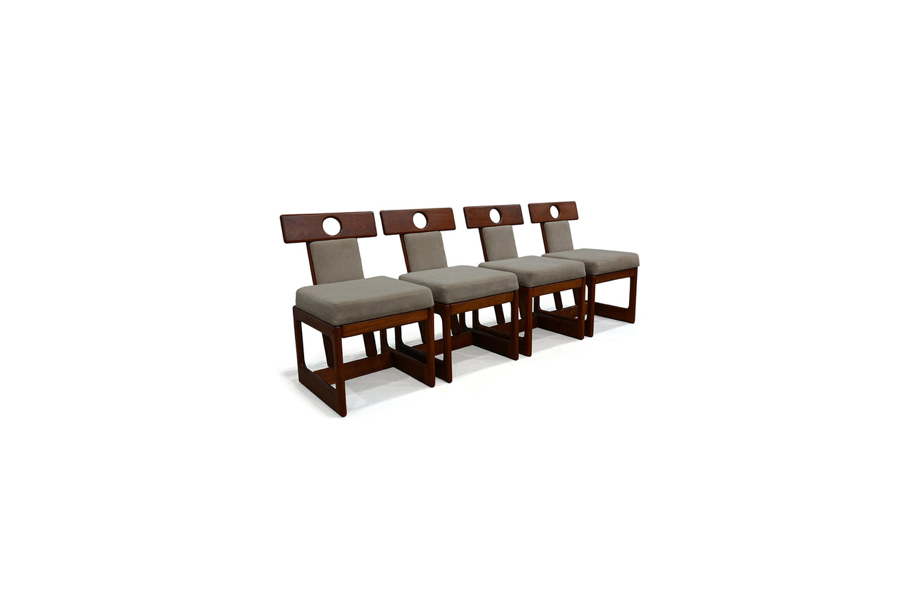 “Cuiaba” Set of of 4 Chairs in Hardwood and Fabric by Sergio Rodrigues, 1970’s - Lot 477