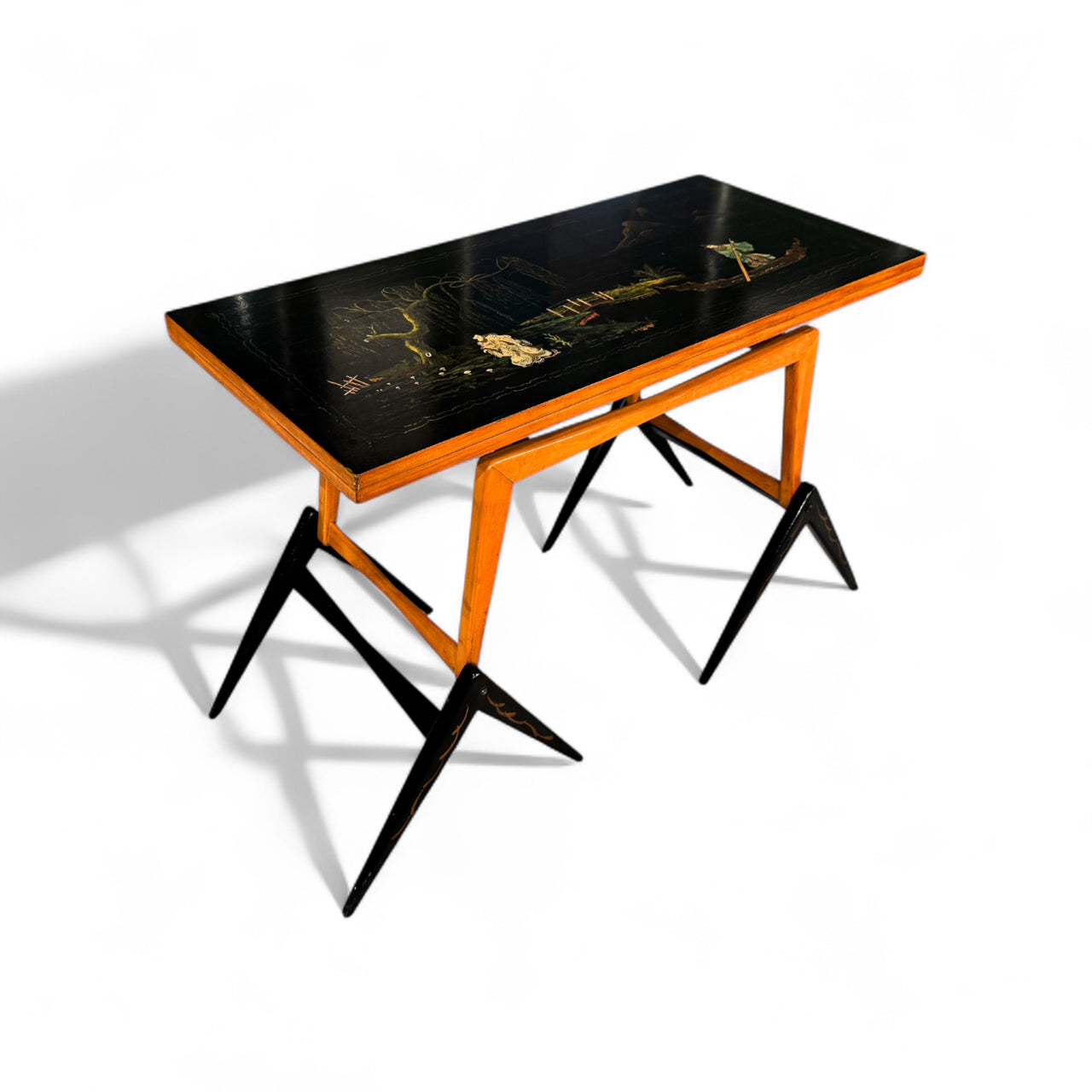 Three-in-one table in Hardwood with Chinoiserie theme, Unknown, 1950s - Lot 530